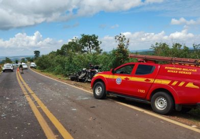 Colisão entre carro e caminhão em Indianópolis